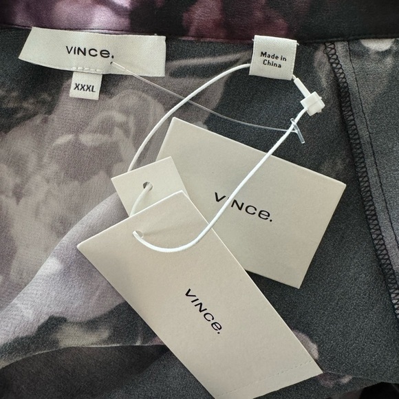 VINCE Night Garden Silk Floral Pullover V-Neck Blouse Size XXXL NEW - Picture 9 of 10